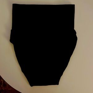 Skims shape wear high wasted underwear brand new
